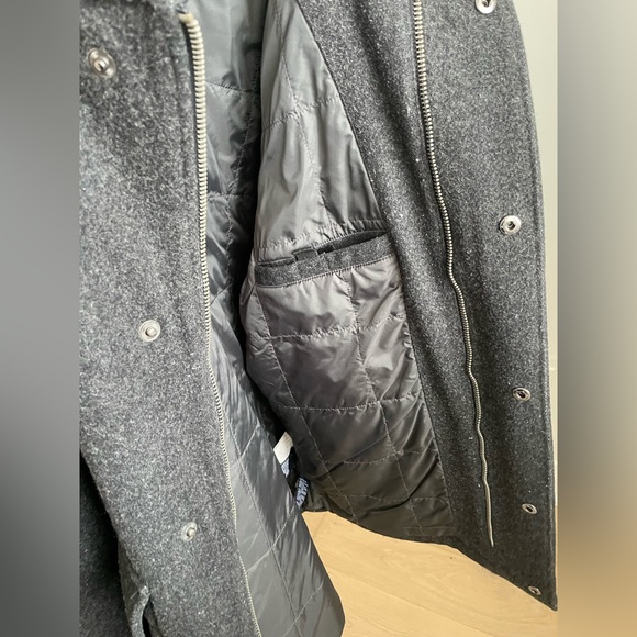 EUC - Tommy Hilfiger Men’s L Wool Jacket - Picture 4 of 7